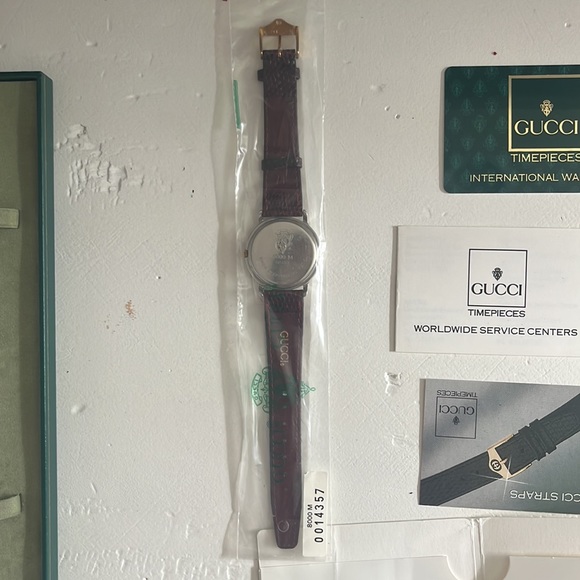 Vintage Gucci Men’s Mondale watch 8000M brand new battery 2/2024 - Picture 7 of 9